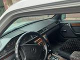 Mercedes-Benz E 220 1993 годаfor1 500 000 тг. в Алматы – фото 4