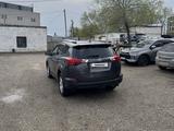 Toyota RAV4 2014 года за 9 500 000 тг. в Актобе – фото 4