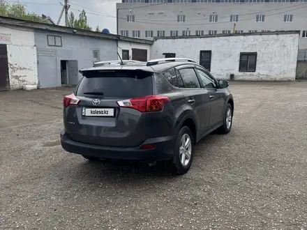 Toyota RAV4 2014 года за 9 500 000 тг. в Актобе – фото 5