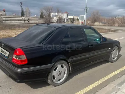 Mercedes-Benz C 230 1998 года за 3 000 000 тг. в Караганда – фото 4