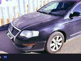 Volkswagen Passat 2005 годаүшін2 800 000 тг. в Костанай – фото 4