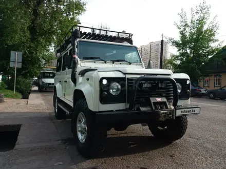 Land Rover Defender 2002 года за 10 000 000 тг. в Алматы