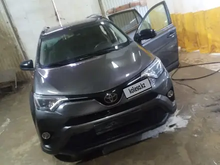 Toyota RAV4 2018 года за 9 000 000 тг. в Шымкент – фото 13