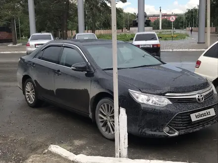 Toyota Camry 2017 года за 11 000 000 тг. в Семей – фото 3