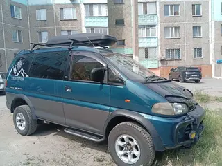 Mitsubishi Delica