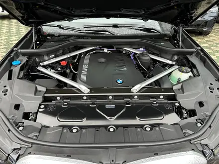 BMW X5 2025 года за 49 000 000 тг. в Астана – фото 6