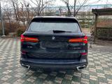 BMW X5 2025 года за 47 000 000 тг. в Астана – фото 4