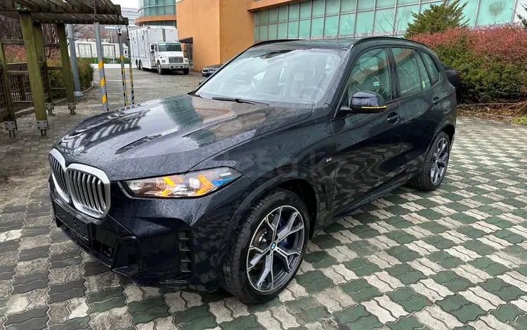 BMW X5 2025 года за 49 000 000 тг. в Астана