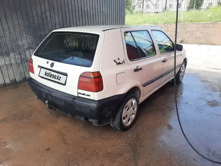 Volkswagen Golf 1993 года за 750 000 тг. в Шымкент – фото 3