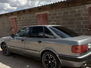 Audi 80