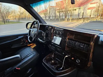 Chevrolet Express 2012 года за 36 000 000 тг. в Астана – фото 28