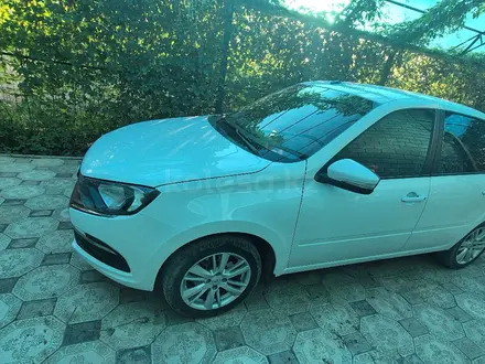 ВАЗ (Lada) Granta 2190 2023 года за 4 200 000 тг. в Актобе – фото 2
