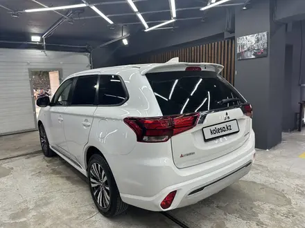 Mitsubishi Outlander 2022 года за 11 300 000 тг. в Алматы – фото 6