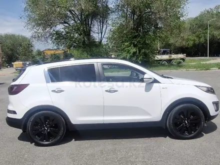 Kia Sportage 2011 года за 8 000 000 тг. в Усть-Каменогорск – фото 4