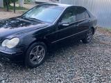 Mercedes-Benz C 240 2001 года за 2 350 000 тг. в Уральск