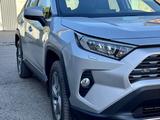 Toyota RAV4 2021 года за 13 700 000 тг. в Усть-Каменогорск – фото 4