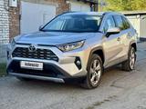 Toyota RAV4 2021 года за 13 700 000 тг. в Усть-Каменогорск