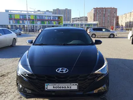 Hyundai Elantra 2022 года за 11 800 000 тг. в Актау