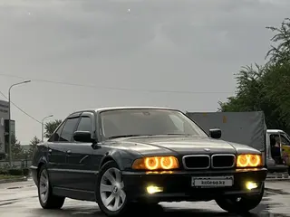 BMW 728