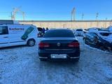 Volkswagen Passat 2013 года за 4 312 096 тг. в Астана – фото 2