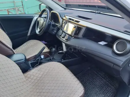 Toyota RAV4 2014 года за 10 000 000 тг. в Караганда – фото 2
