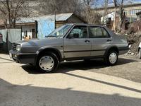 Volkswagen Jetta 1990 годаүшін1 100 000 тг. в Алматы