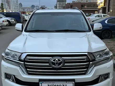 Toyota Land Cruiser 2017 года за 34 500 000 тг. в Астана