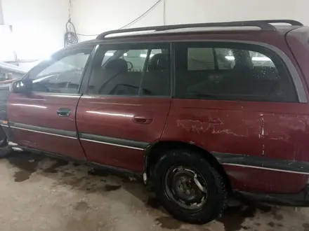 Opel Omega 1996 года за 850 000 тг. в Макинск – фото 3