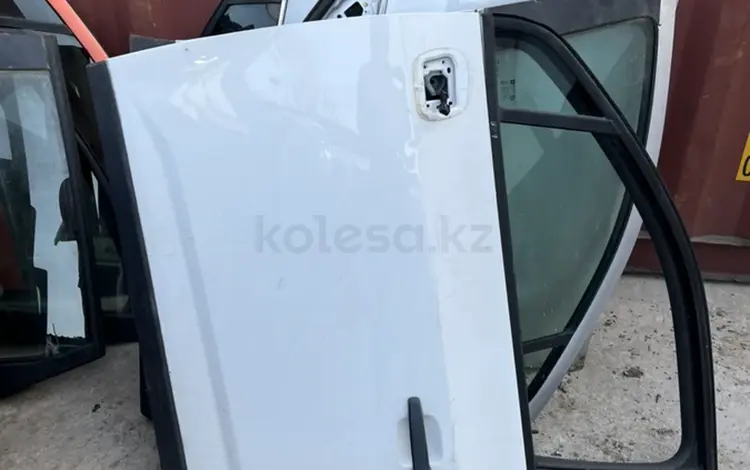 Двери Chevrolet Orlandoүшін12 000 тг. в Алматы