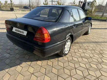 Mercedes-Benz C 200 1995 года за 2 150 000 тг. в Алматы – фото 4