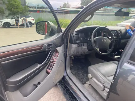 Toyota 4Runner 2004 года за 10 000 000 тг. в Алматы – фото 7