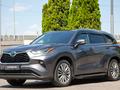 Toyota Highlander 2020 года за 20 900 000 тг. в Алматы – фото 2
