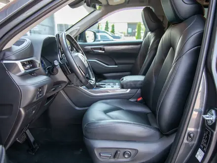 Toyota Highlander 2020 года за 20 900 000 тг. в Алматы – фото 10