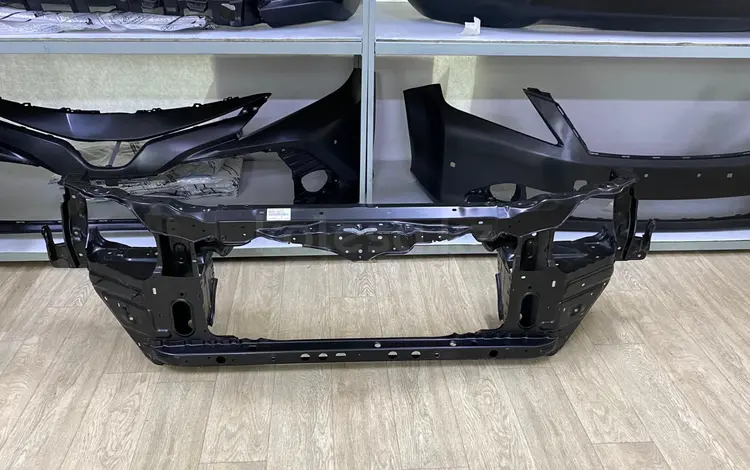 Телевизор суппорт радиатора Lexus LX570 за 350 000 тг. в Астана