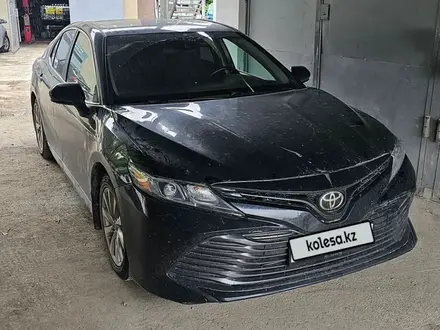 Toyota Camry 2019 года за 10 000 000 тг. в Алматы