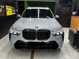 BMW X7 2023 года за 69 500 000 тг. в Алматы – фото 2