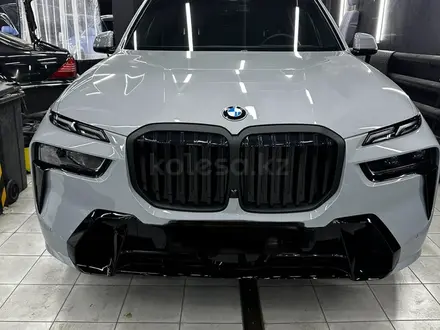 BMW X7 2023 года за 69 500 000 тг. в Алматы