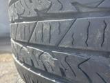 Летние шины NEXEN 265/65 R17 стояли на Prado 150. Остаток 7 мм.үшін100 000 тг. в Петропавловск – фото 3