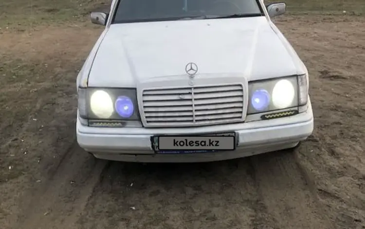 Mercedes-Benz E 200 1989 года за 1 100 000 тг. в Павлодар