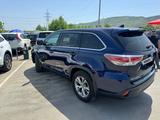 Toyota Highlander 2016 года за 10 000 000 тг. в Атырау – фото 2
