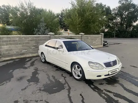 Mercedes-Benz S 500 2002 года за 5 000 000 тг. в Алматы – фото 13