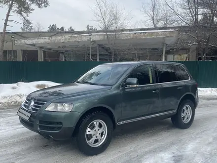 Volkswagen Touareg 2006 года за 4 500 000 тг. в Алматы – фото 3