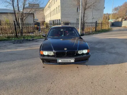 BMW 750 1995 года за 3 850 000 тг. в Шымкент