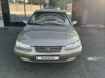 Toyota Camry 1999 года за 2 500 000 тг. в Шымкент – фото 3