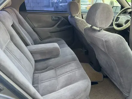 Toyota Camry 1999 года за 2 500 000 тг. в Шымкент – фото 5