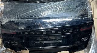 Крышка багажника Range Rover Evoque L551 за 10 000 тг. в Алматы