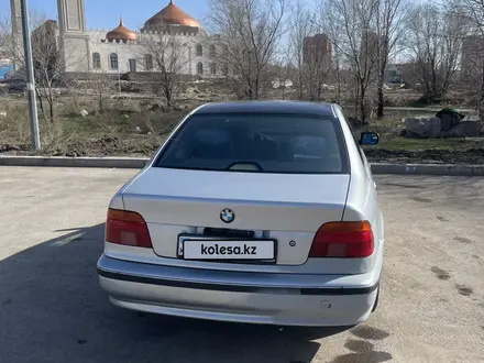 BMW 528 1996 года за 2 700 000 тг. в Караганда – фото 5