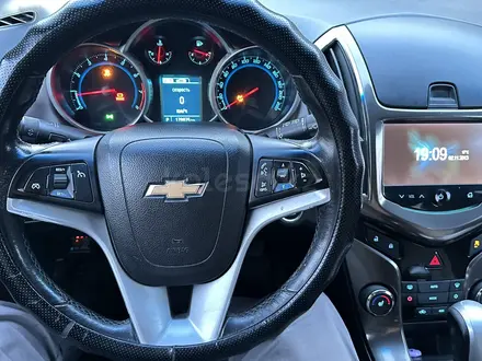 Chevrolet Cruze 2014 года за 4 000 000 тг. в Алматы – фото 13