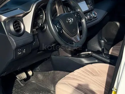 Toyota RAV4 2016 года за 6 500 000 тг. в Актау – фото 10