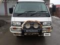 Mitsubishi Delica 1994 годаfor1 500 000 тг. в Алматы – фото 6